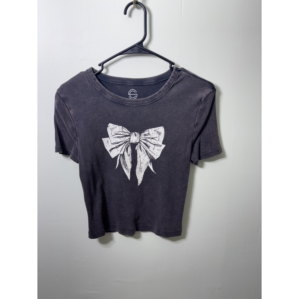 Social Culture Bow Graphic Tee Size L Ribbed Y2K Coquette Cotton Top